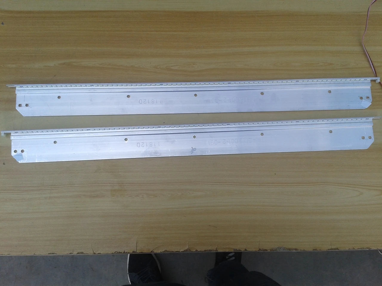 2pcs/set 72LED LED Strip for KMC KMC3D42718LED FHD Toshiba 42SL833 42SL863 74.42T16.001-2-DS1 42T11-05B T420HB01