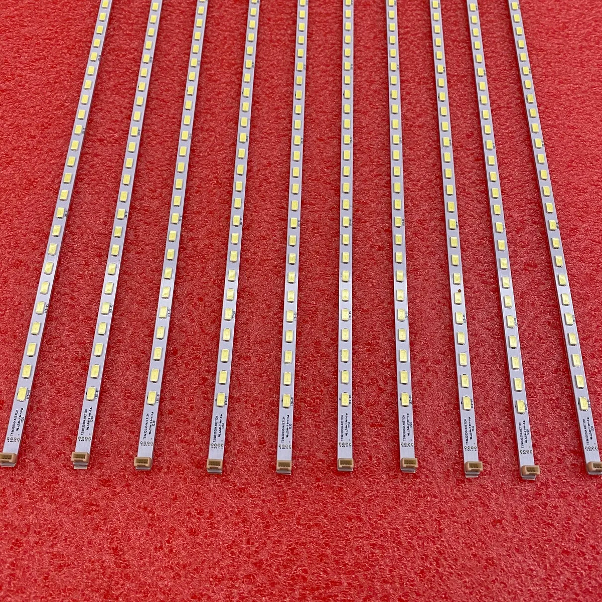 2pcs LED backlight strip For T51M320304AI1ET13H 67-725790-0A0 TOT32LB02 LVW320CSTT