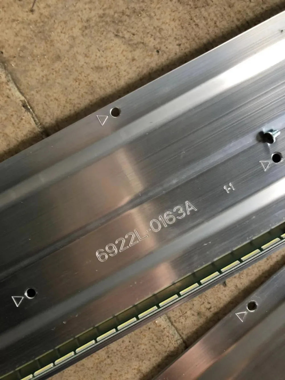 Kit 2pcs LED backlight strip for TV 49UF850V 49UF8507 49UF8500 6916L-2086B 2087B 2086A 2087A 6922L-0163A LC490EQE XH F1