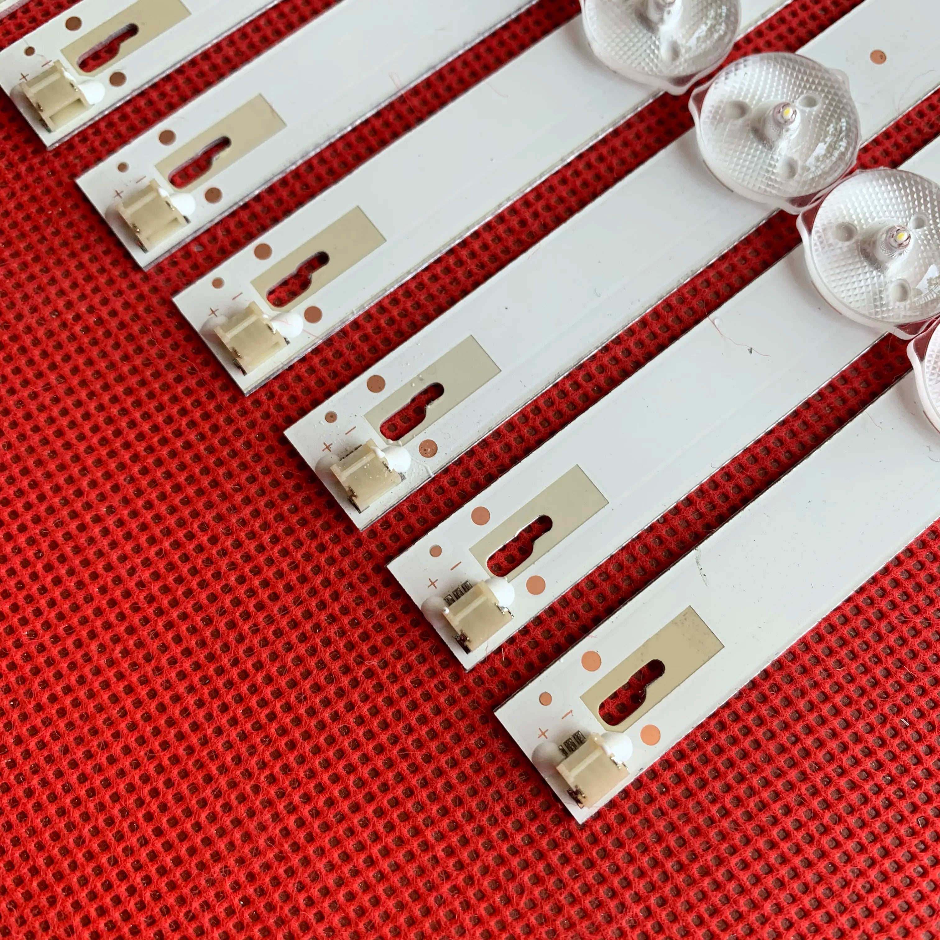 LED for 55PUF6022/T3 55U5080 T55U5850 T55U5850EV 471R1P79 Al55asuhd 0E-55LED4K STV-LC55LT0010F 55puf6022 U55S870VKE 4708-K550WD
