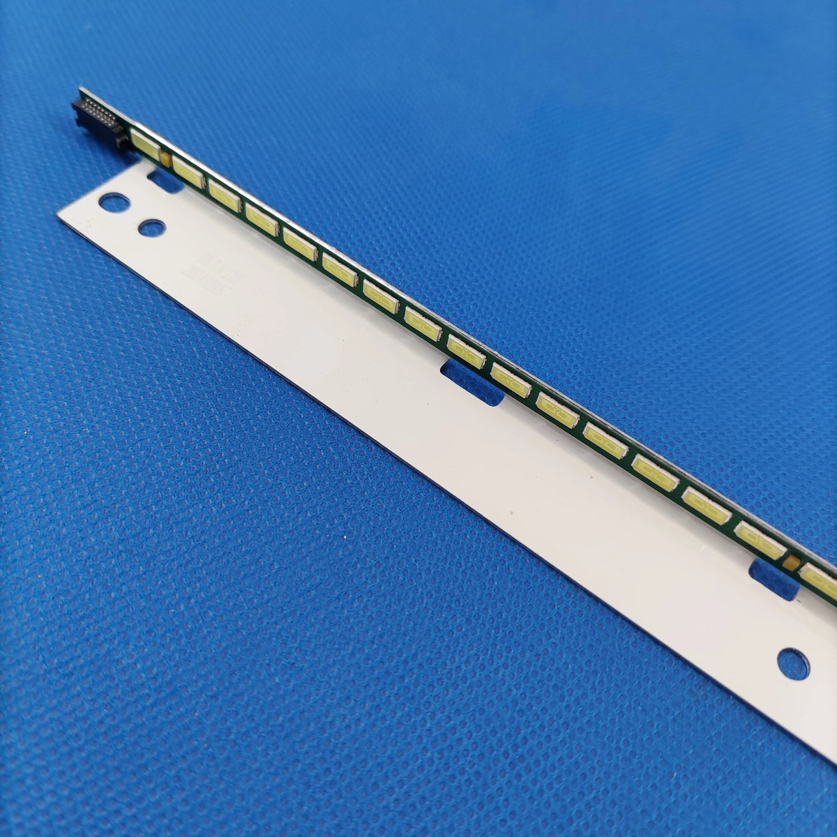 1PCS New LED Bars 42" V13 LBA REV 0.8 1 6920L-0001C 6916L-1265A Backlight Strip 6922L-0077 6922L-0077A Array Matrix Line Rulers